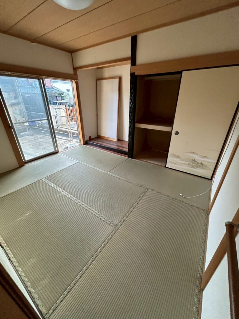 一宮市光明寺の退去片付け事例｜賃貸戸建4LDKの残置物撤去＋簡易清掃の施工事例写真