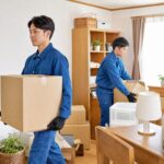 岐阜県笠松町の戸建て住宅で引越しに伴う片付け・不用品回収作業をしているシーン