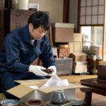 美濃加茂市で遺品整理を行うアイワクリーンのスタッフ