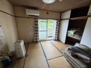岐阜県下呂市金山町の家財整理 作業前の和室