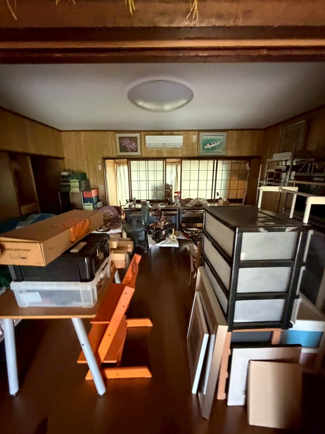 室内全体の片付け前