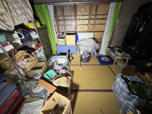 名古屋市守山区小幡・撤去前の家財が残る和室